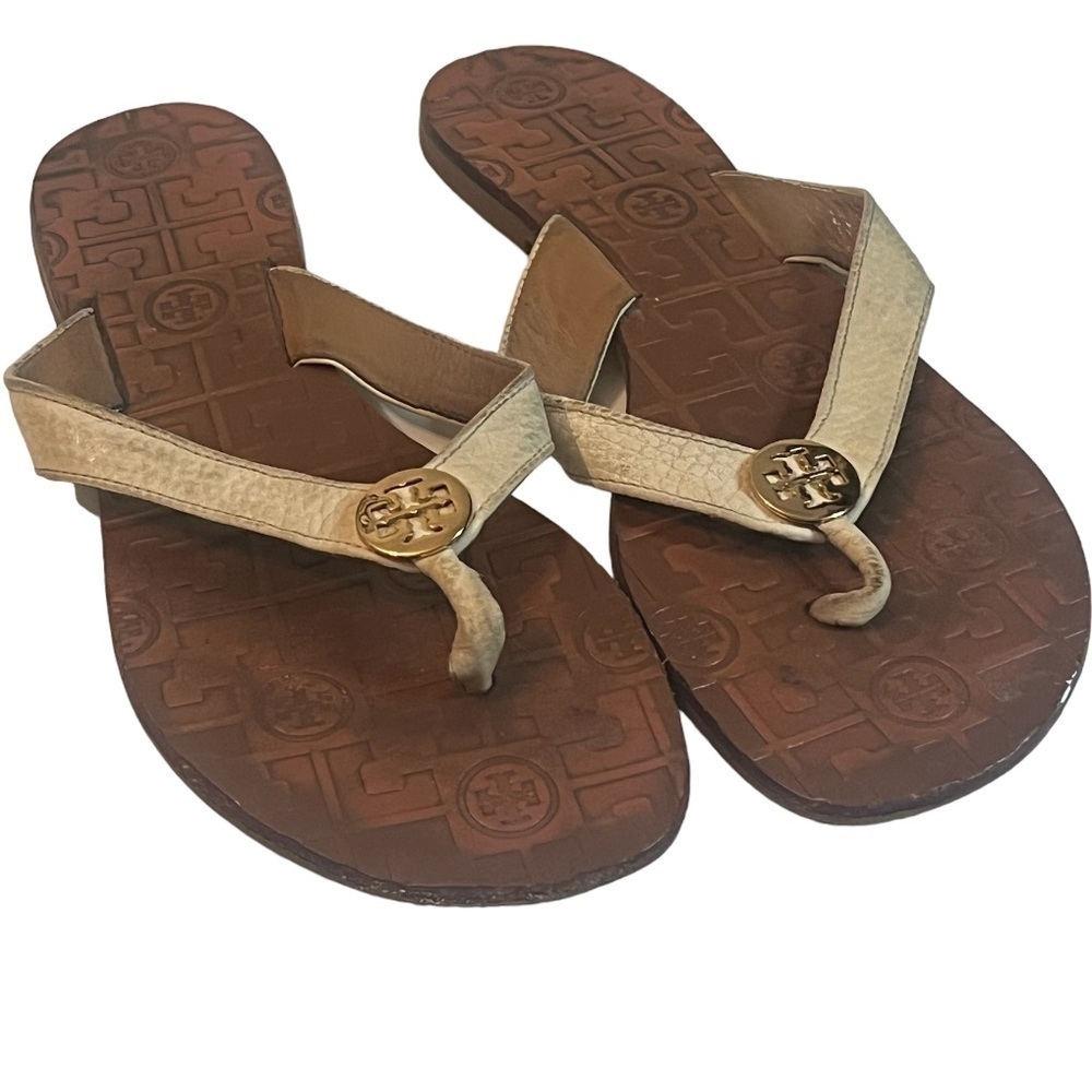 Tory Burch Thora Flat Sandal Size 8 - White / Gold Thong LOGO